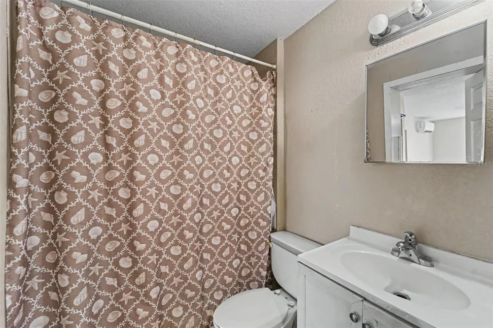4224 E REGNAS AVENUE Tampa, FL 33617