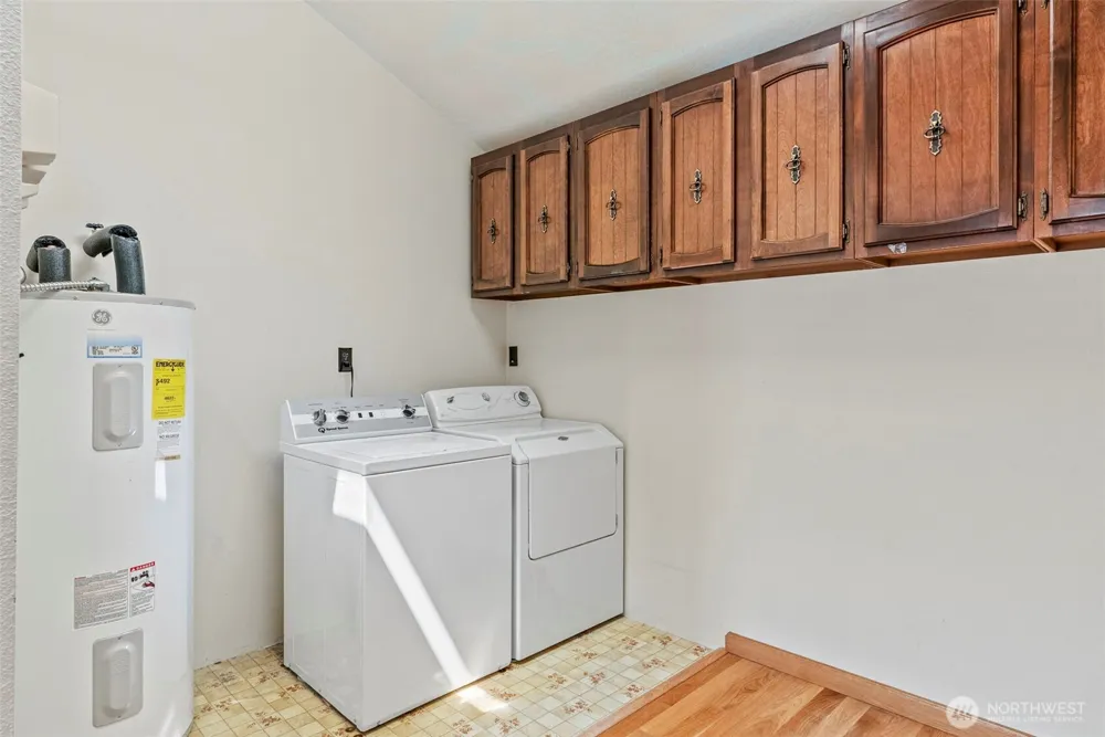 2631 48th Avenue Longview, WA 98632