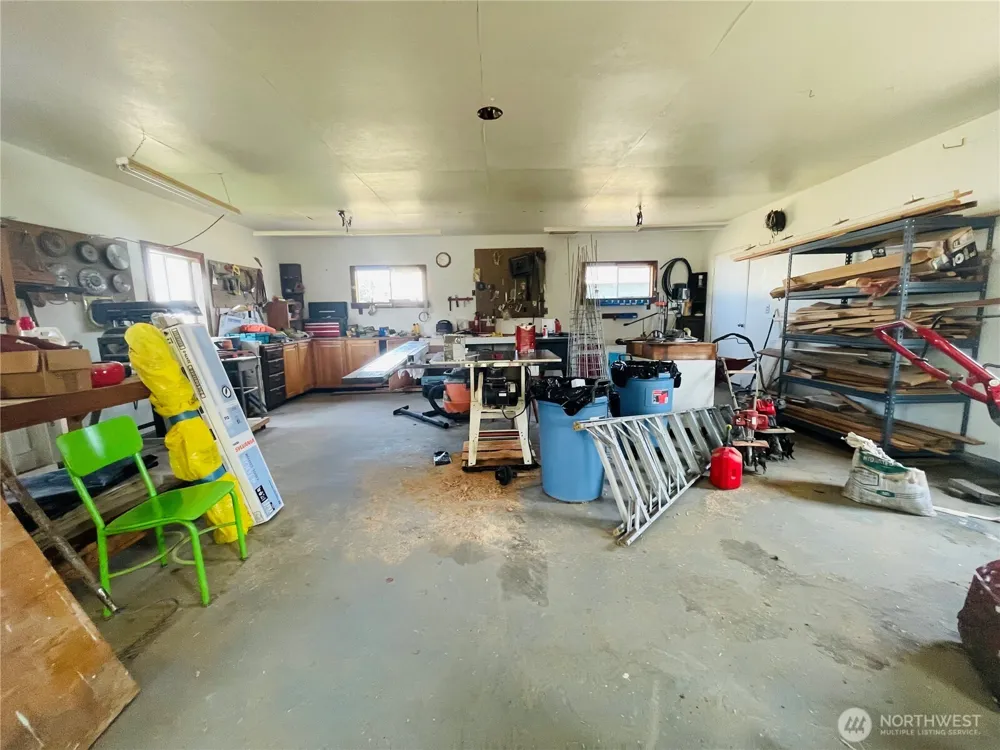 2631 48th Avenue Longview, WA 98632