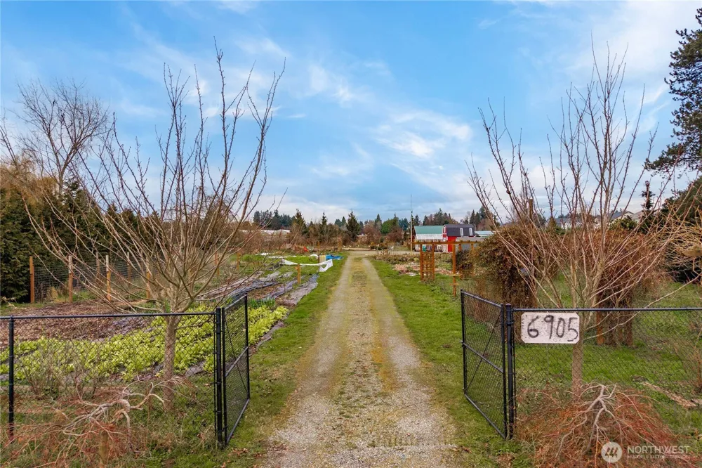 6905 60th Street E Puyallup, WA 98371