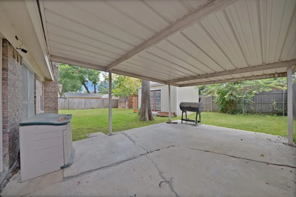6905 Yorkston Street Watauga, TX 76148