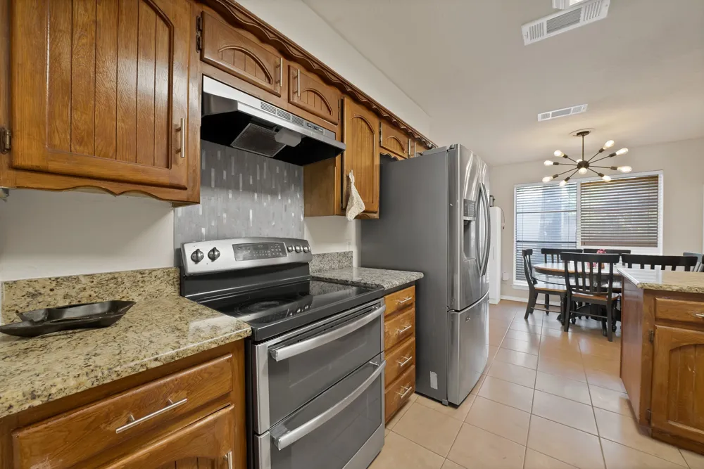 6905 Yorkston Street Watauga, TX 76148