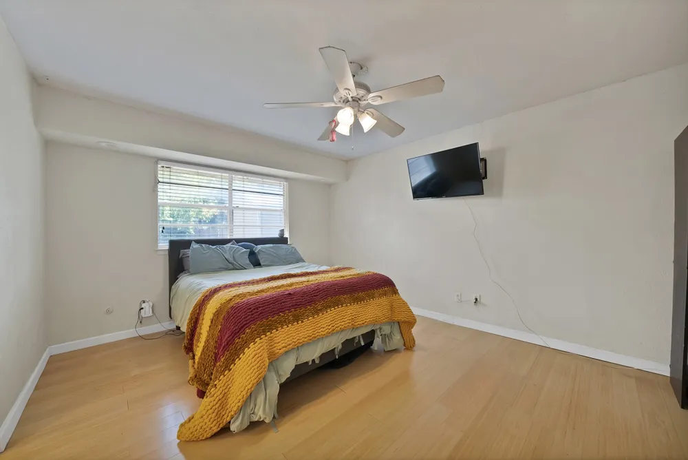 6905 Yorkston Street Watauga, TX 76148