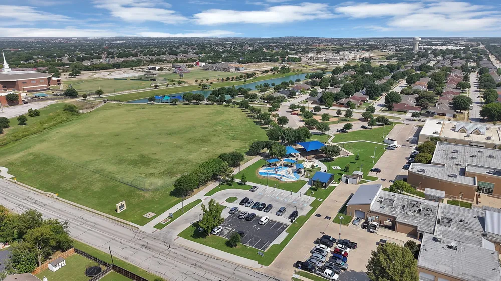 6905 Yorkston Street Watauga, TX 76148