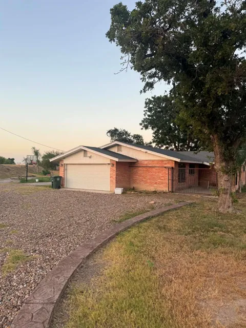 214 W 2 Mile Road