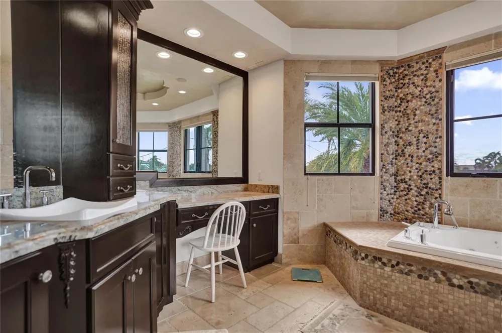 4930 NE 27th Terrace Lighthouse Point, FL 33064