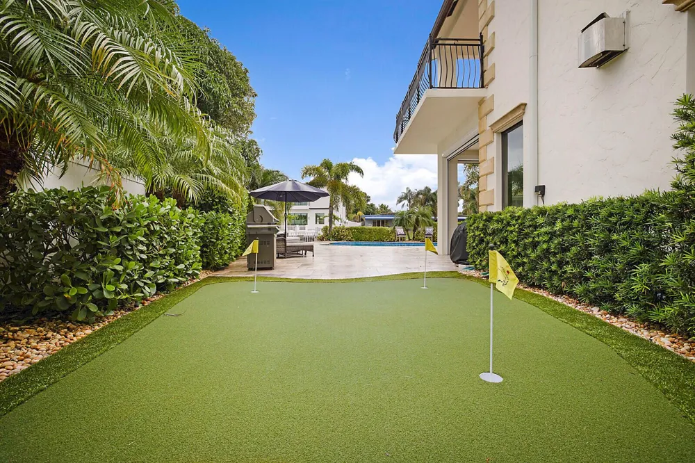4930 NE 27th Terrace Lighthouse Point, FL 33064