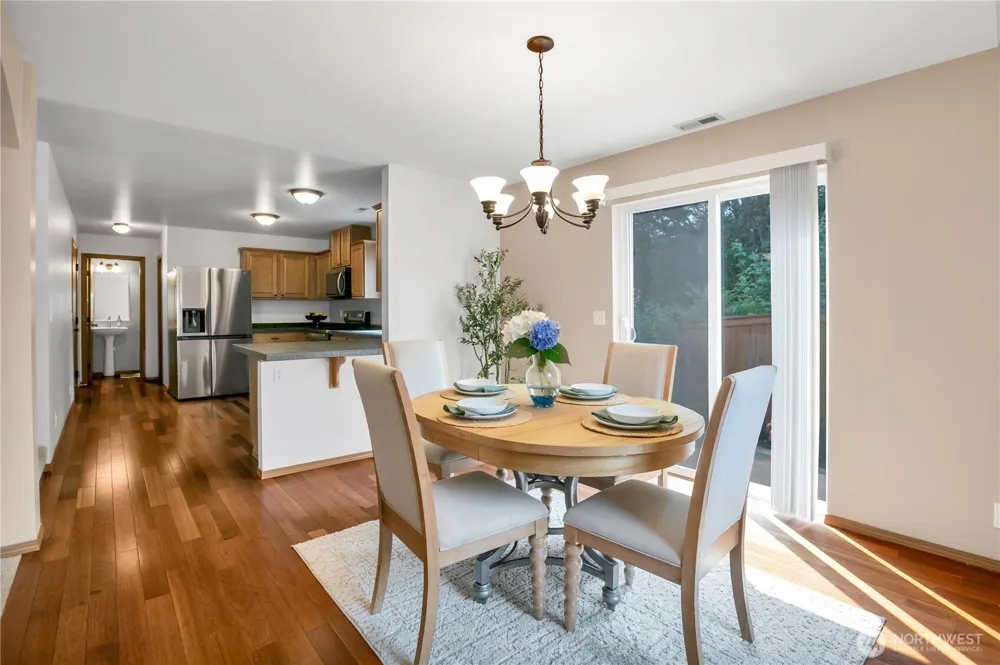 18411 SE 242nd Ct Covington, WA 98042