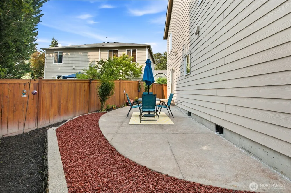 18411 SE 242nd Ct Covington, WA 98042