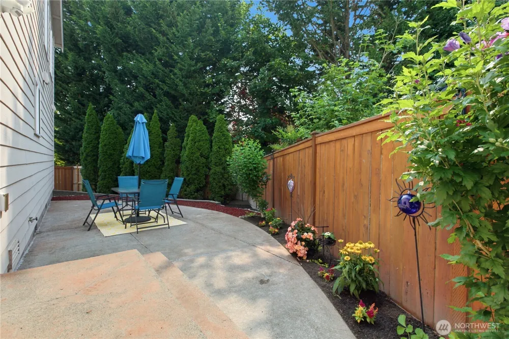 18411 SE 242nd Ct Covington, WA 98042