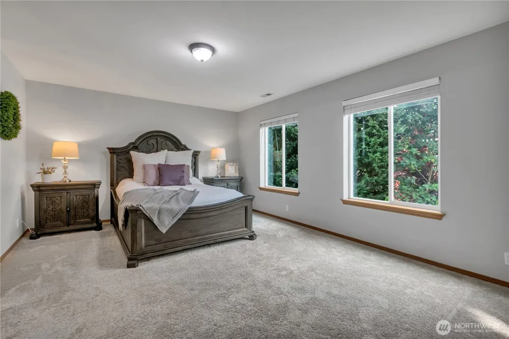18411 SE 242nd Ct Covington, WA 98042