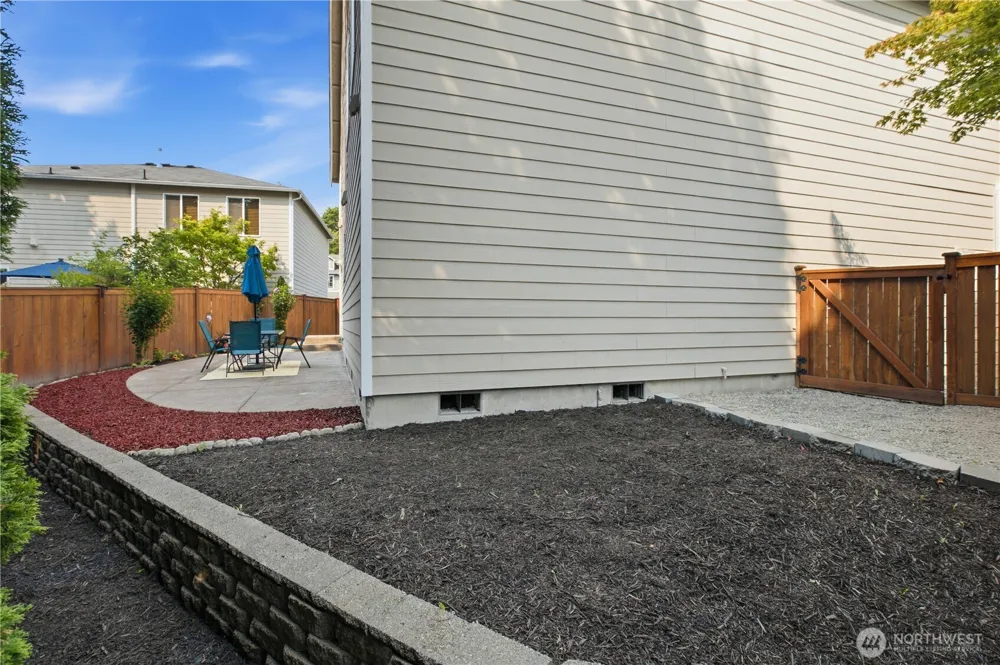 18411 SE 242nd Ct Covington, WA 98042