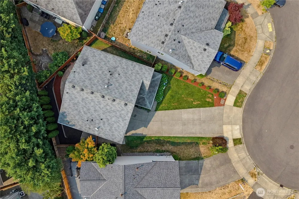 18411 SE 242nd Ct Covington, WA 98042