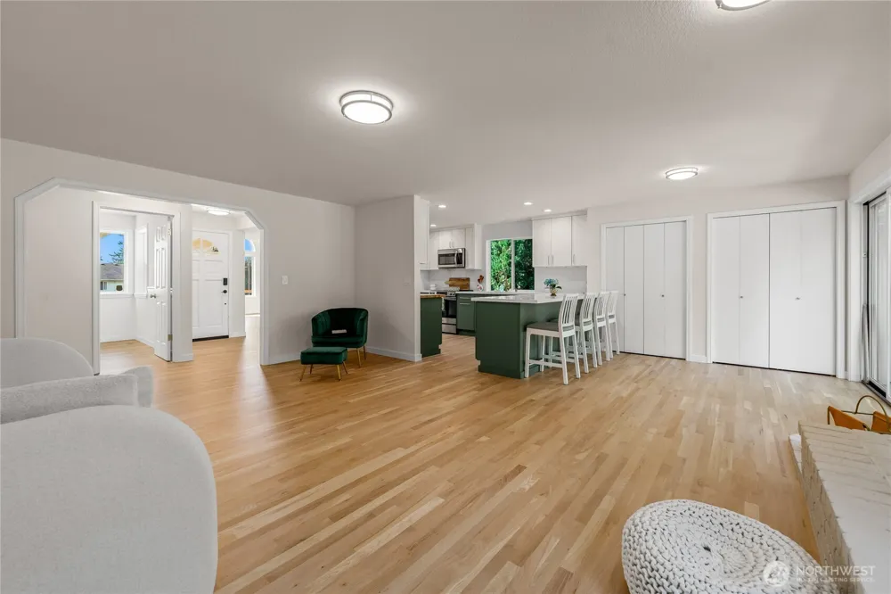 1812 Lumley Avenue Mukilteo, WA 98275