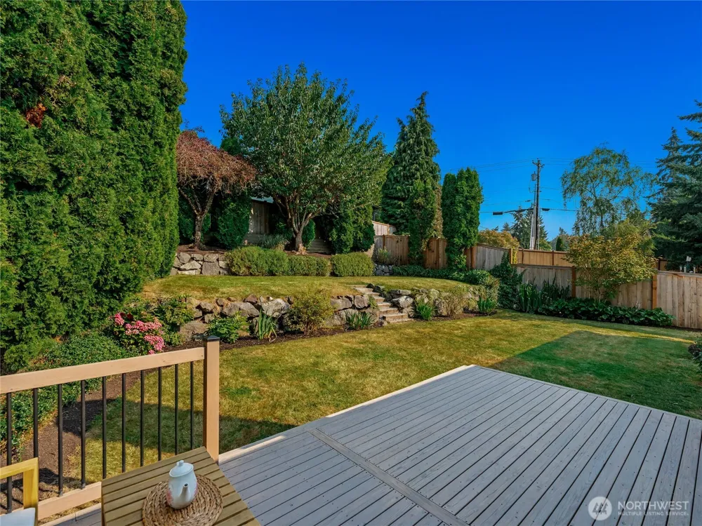 1812 Lumley Avenue Mukilteo, WA 98275