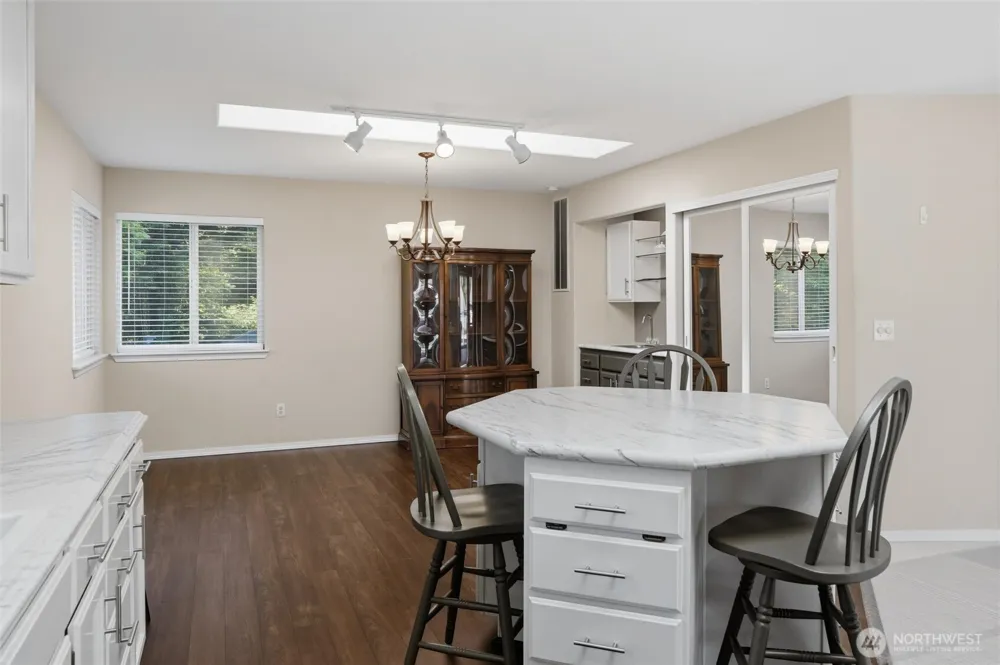 18656 4th Avenue NE Suquamish, WA 98392