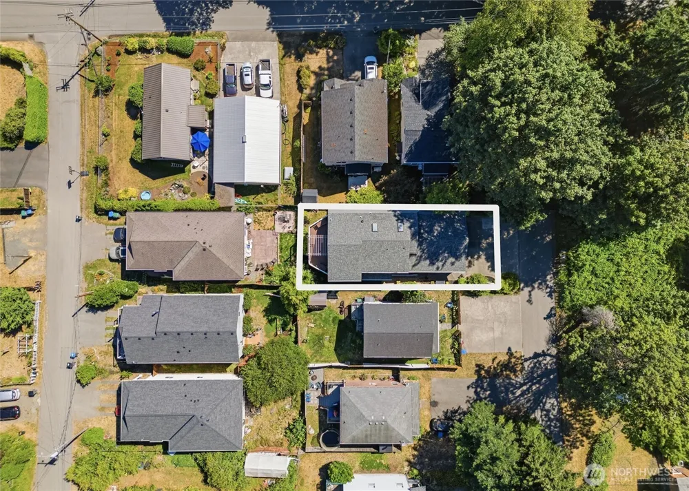 18656 4th Avenue NE Suquamish, WA 98392