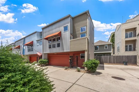 1716 W Dallas Street #10