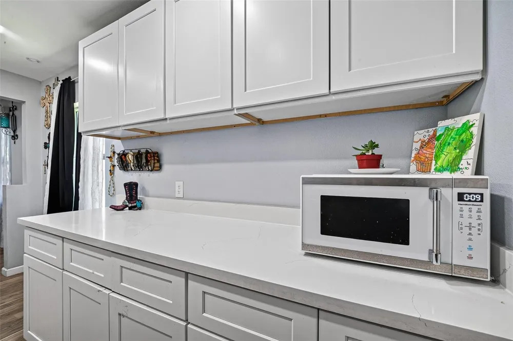 2110 Hillshire Drive Deer Park, TX 77536