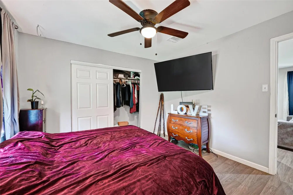 2110 Hillshire Drive Deer Park, TX 77536