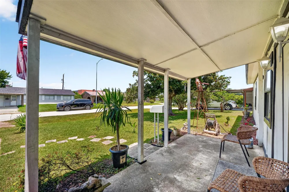 2110 Hillshire Drive Deer Park, TX 77536