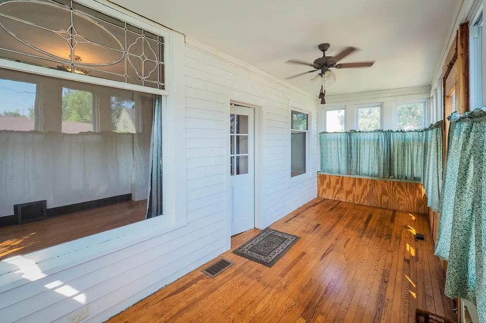 24 W Linden Street W Three Oaks, MI 49128