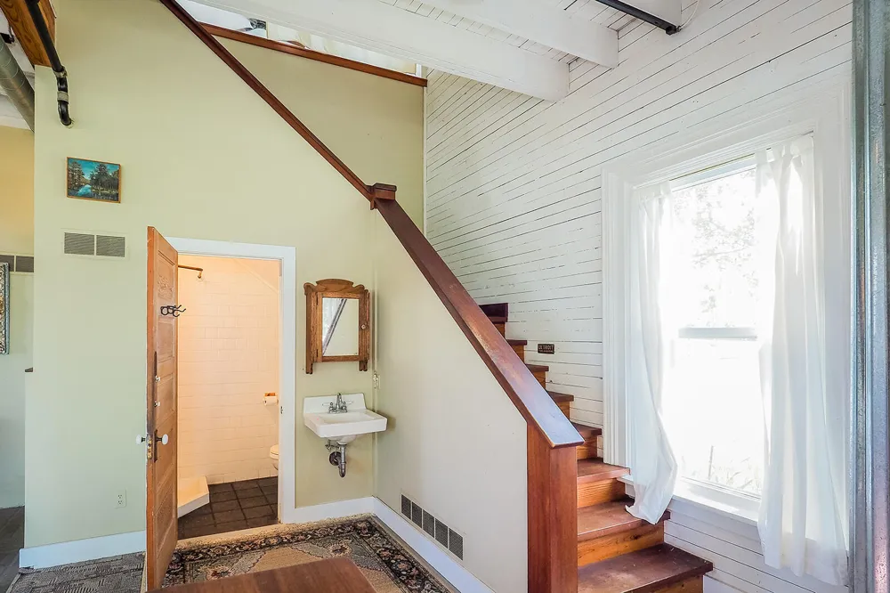 24 W Linden Street W Three Oaks, MI 49128