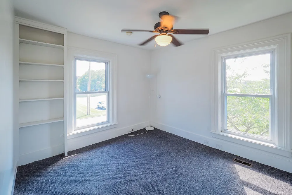 24 W Linden Street W Three Oaks, MI 49128