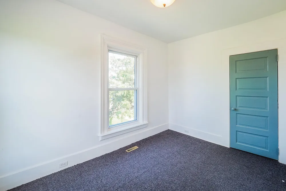24 W Linden Street W Three Oaks, MI 49128