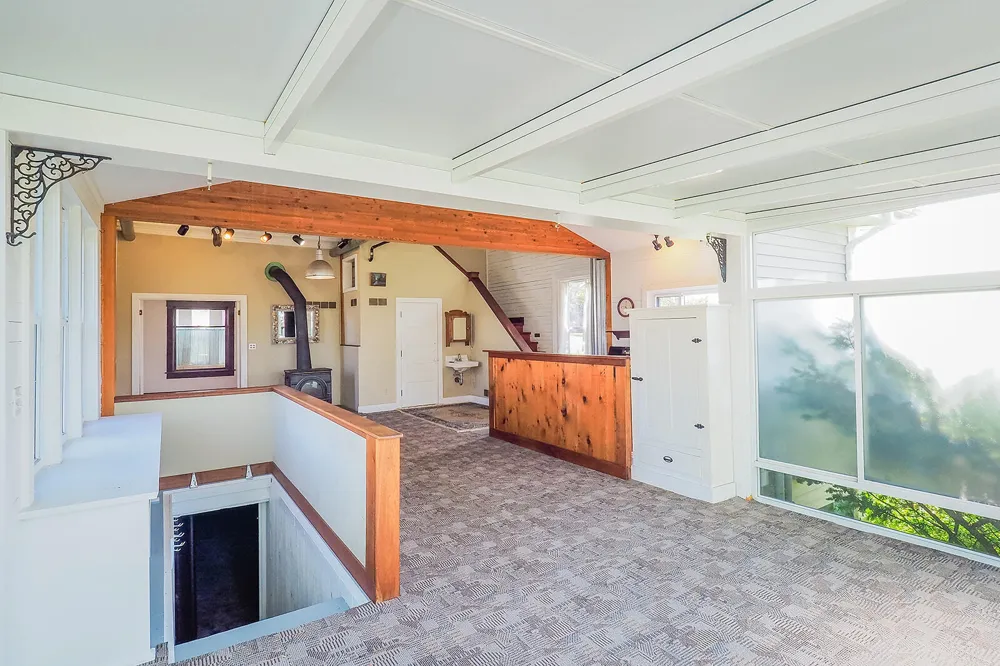 24 W Linden Street W Three Oaks, MI 49128