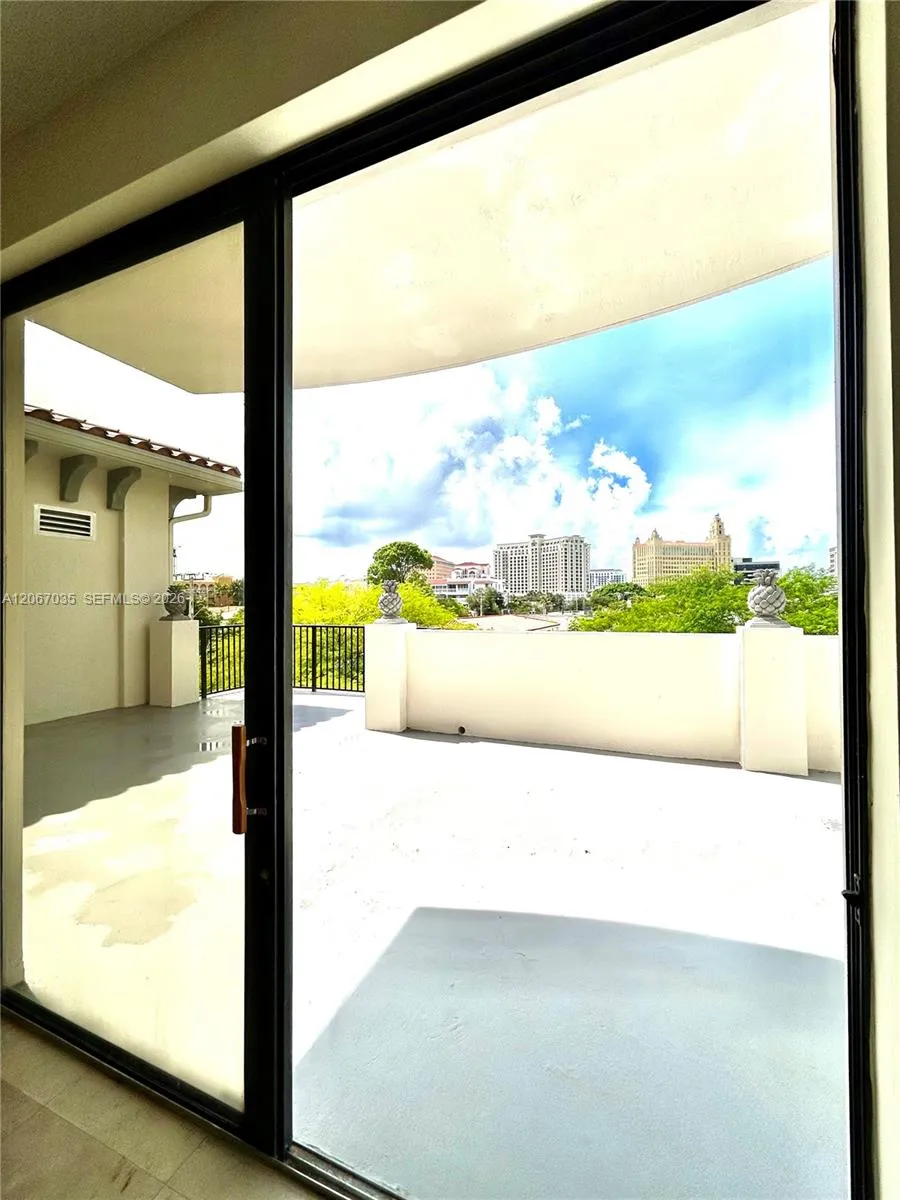 1650 Galiano St #307 Coral Gables, FL 33134