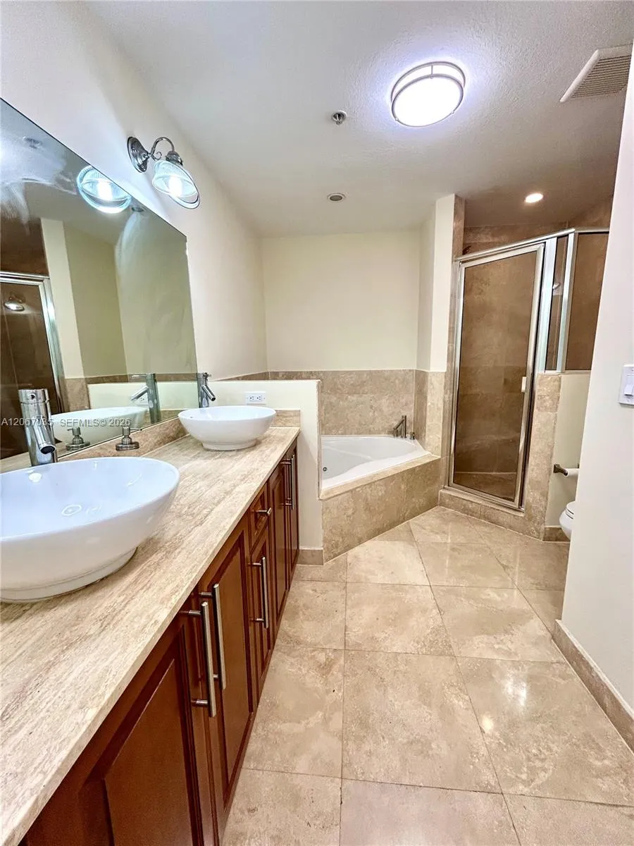 1650 Galiano St #307 Coral Gables, FL 33134