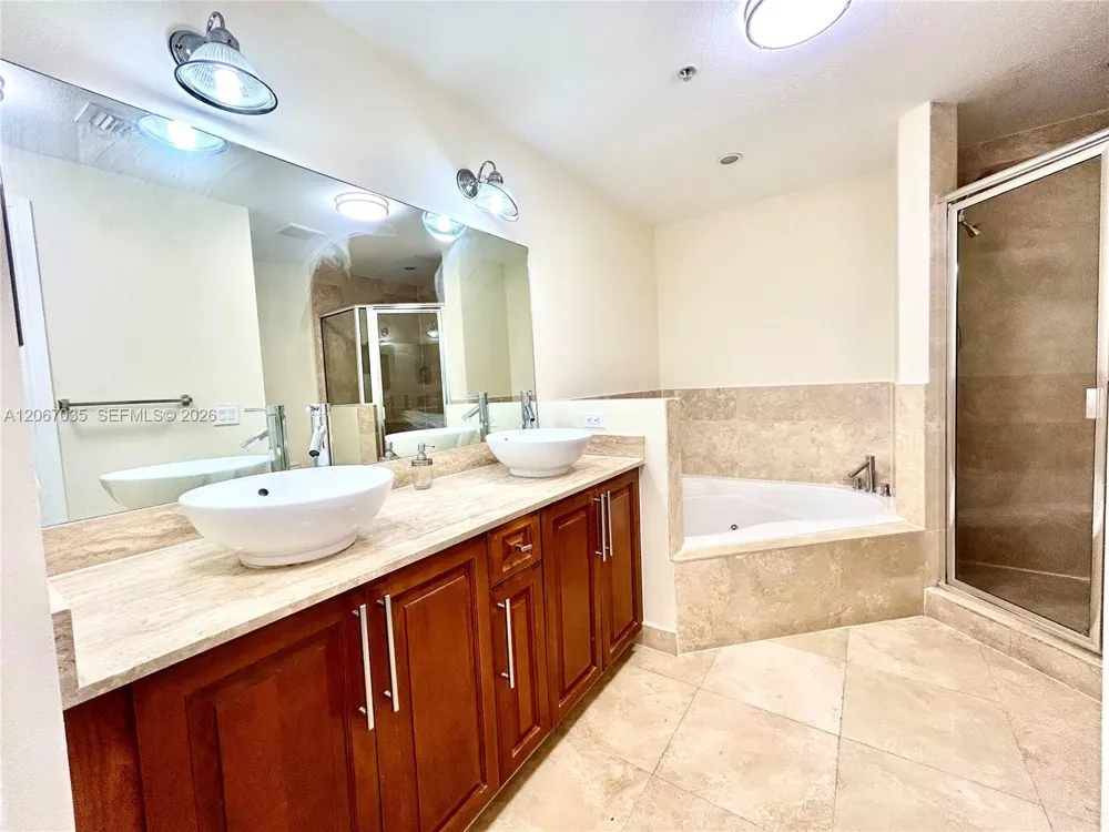 1650 Galiano St #307 Coral Gables, FL 33134