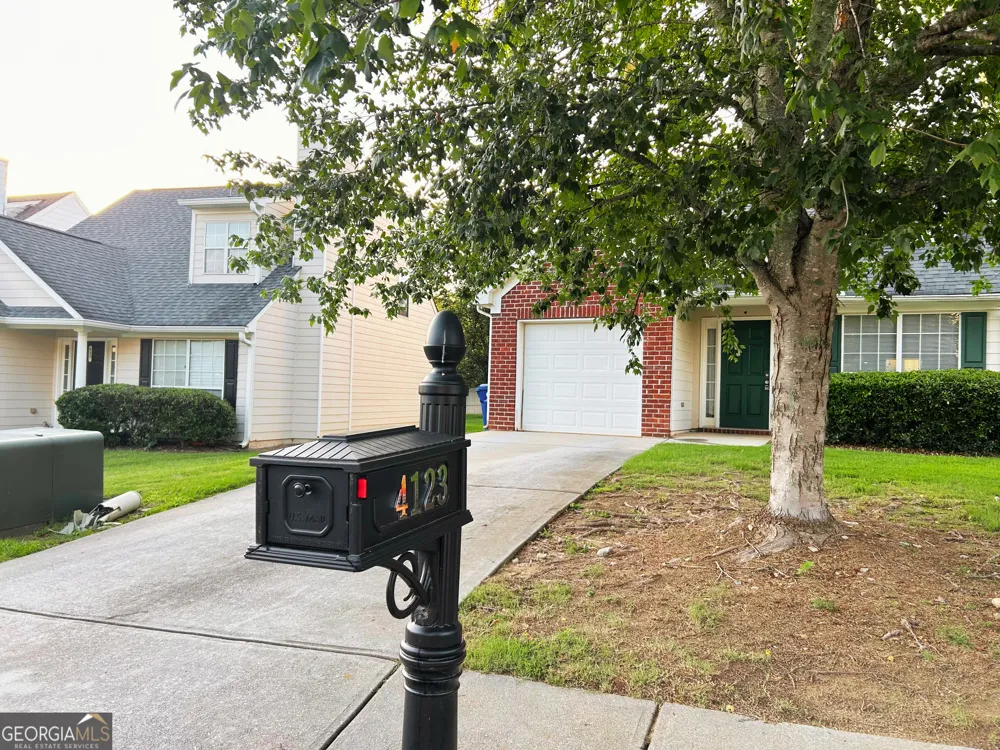 4123 Ravenwood CT Union City, GA 30291