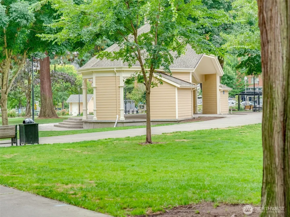 701 Columbia Street #414 Vancouver, WA 98660