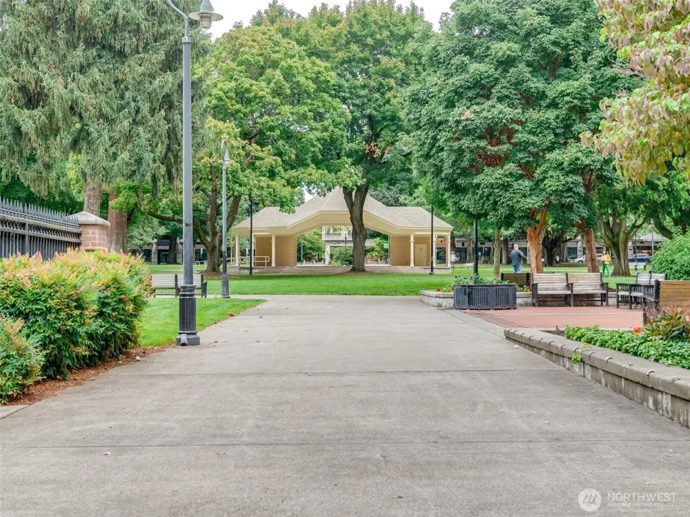 701 Columbia Street #414 Vancouver, WA 98660