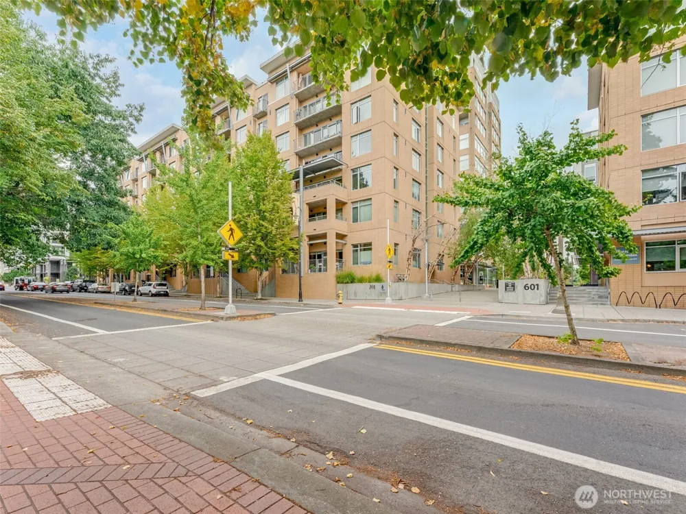 701 Columbia Street #414 Vancouver, WA 98660