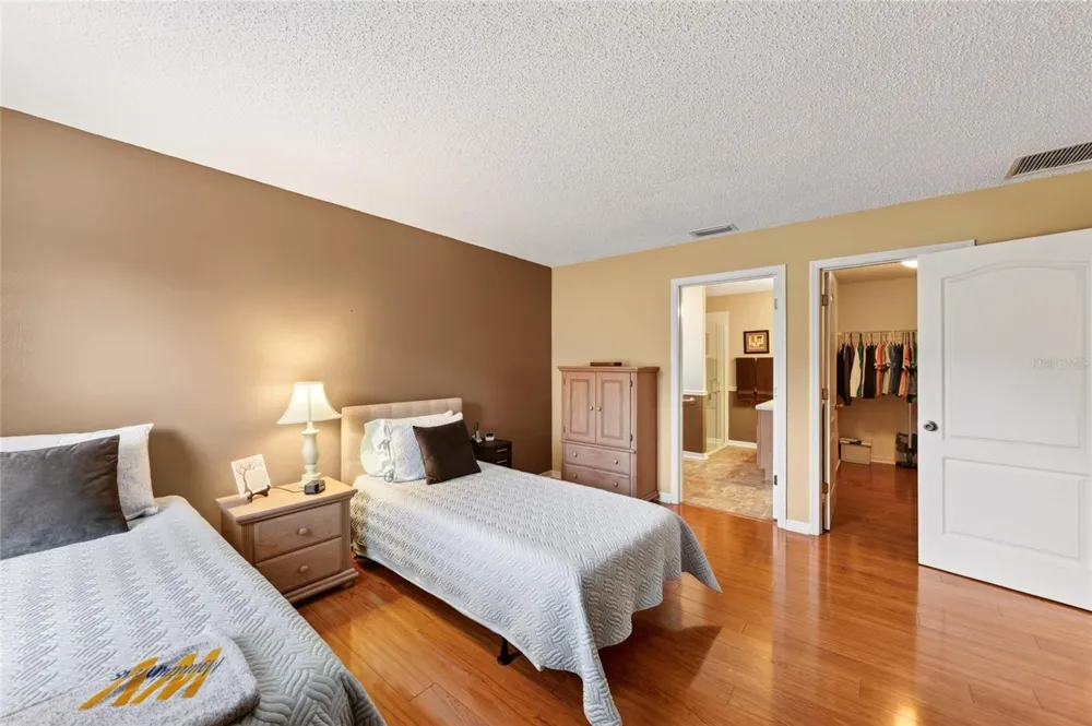 1952 ARDMORE WAY The Villages, FL 32162