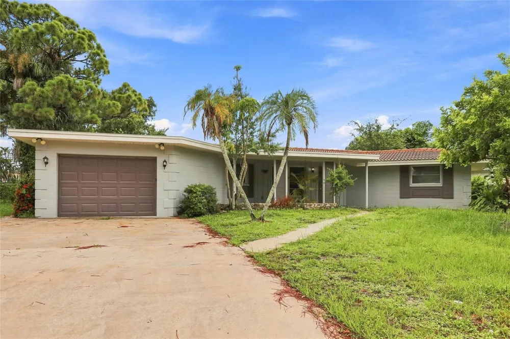 131 DEGAS DRIVE Nokomis, FL 34275