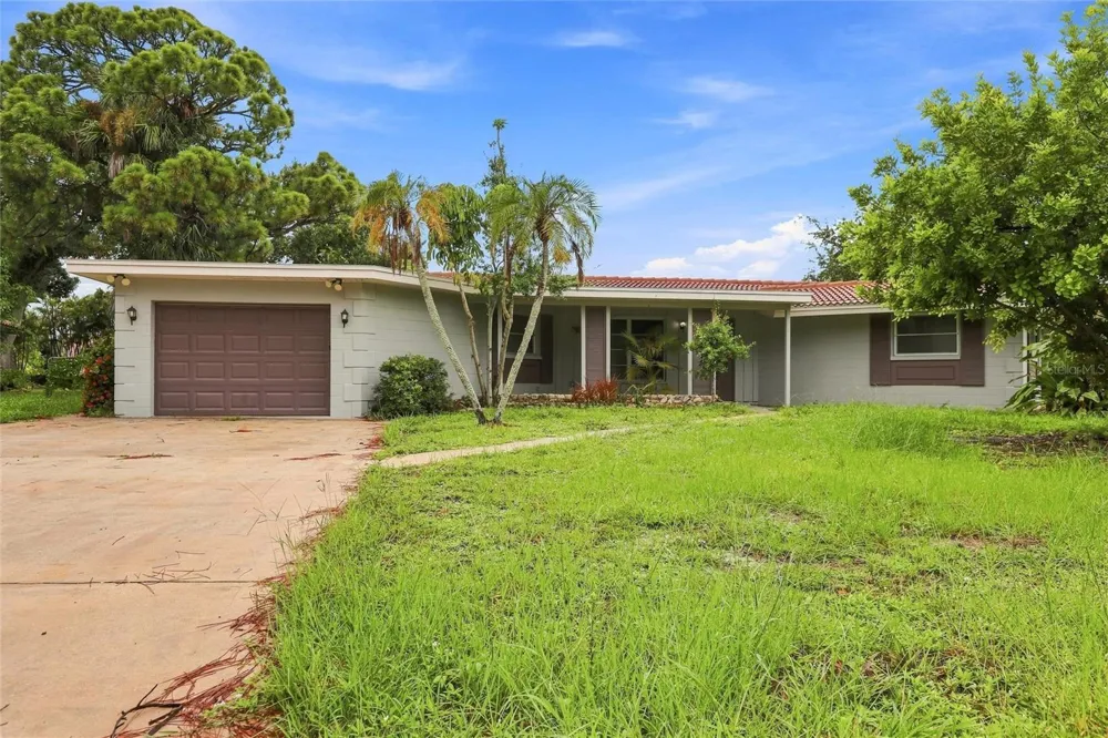 131 DEGAS DRIVE Nokomis, FL 34275