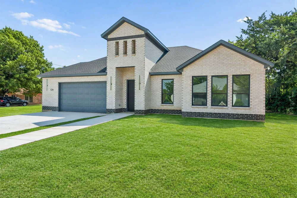 126 Port O Call Court Runaway Bay, TX 76426