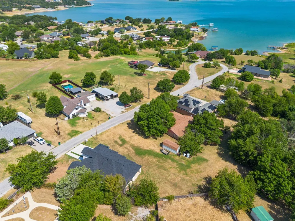 126 Port O Call Court Runaway Bay, TX 76426