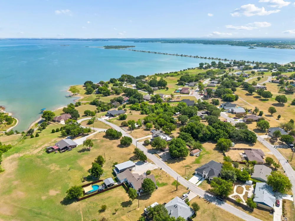 126 Port O Call Court Runaway Bay, TX 76426