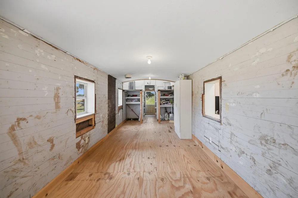 1231 County Road 131 Ledbetter, TX 78946