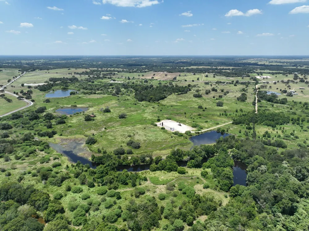 1231 County Road 131 Ledbetter, TX 78946