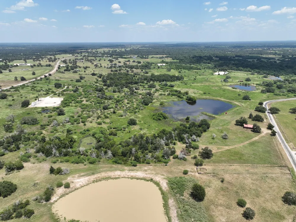 1231 County Road 131 Ledbetter, TX 78946