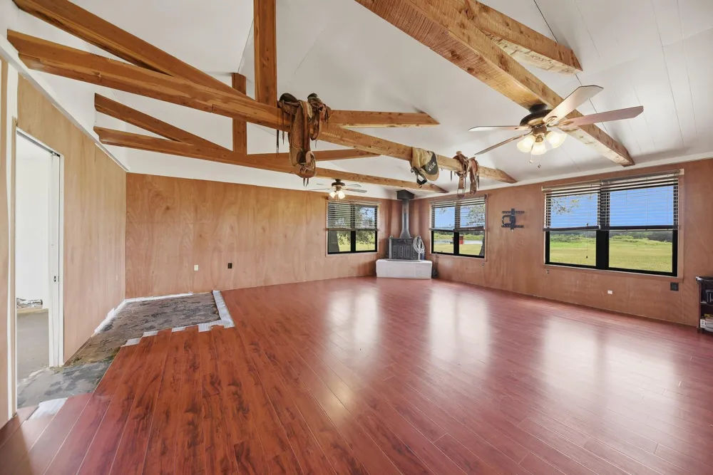 1231 County Road 131 Ledbetter, TX 78946