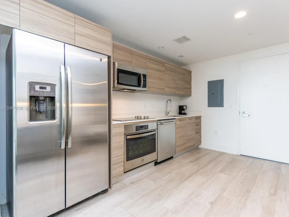 121 NE 34th St #1014 Miami, FL 33137