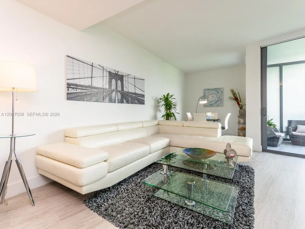 121 NE 34th St #1014 Miami, FL 33137