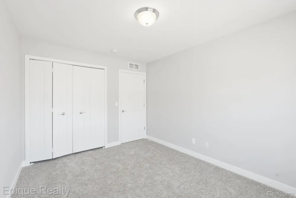 25565 Grandview Lane #33 Novi City, MI 48375